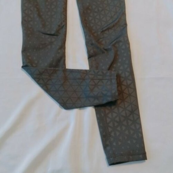 Workout Leggings - Picture 3 of 10